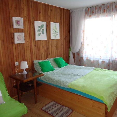 Uroczy Domek Z Ogrodem I Tarasem Myślenice Exteriör bild